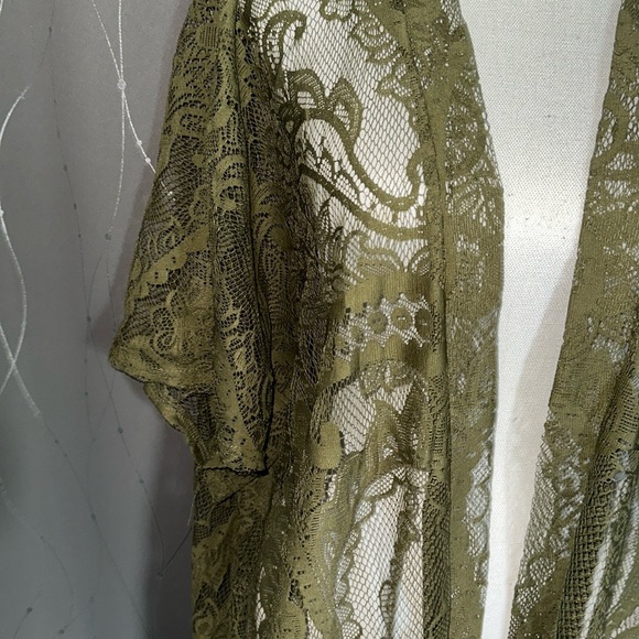 👙Emmett’s Women’s Small Olive Green Lace Kimono with Fringe - Picture 3 of 6